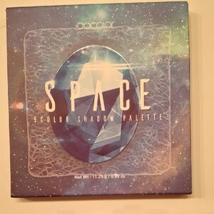 Space 9-Color Eyeshadow Palette - Vibrant Shades